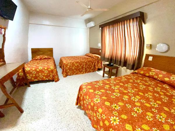 Hotel Delfines : photo 7 de la chambre chambre triple standard