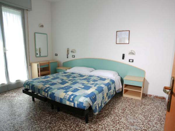 Hotel Letizia : photo 4 de la chambre chambre quadruple