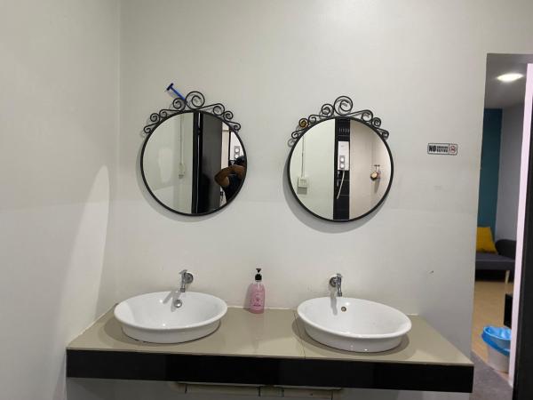 Wakaka Hostel : photo 1 de la chambre lit dans dortoir pour femmes de 4 lits