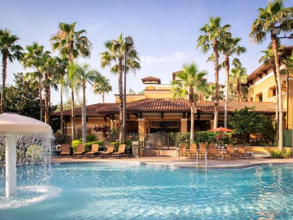 Cozy Orlando Resort Condo 4Mi from Disney : photo 1 de la chambre appartement avec balcon