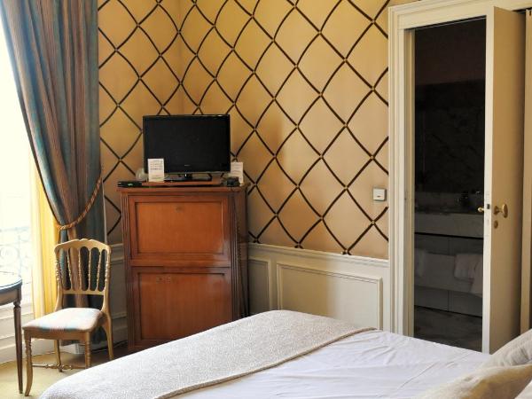 Grand Htel Des Templiers : photo 1 de la chambre chambre simple avec baignoire