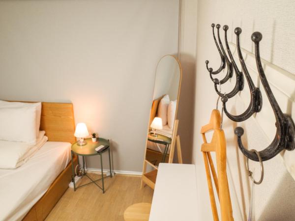 Starria Hostel foreign guest only : photo 8 de la chambre chambre double deluxe
