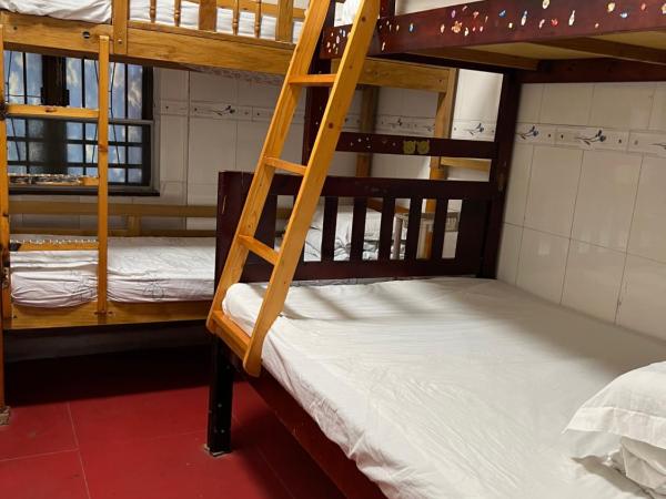 泰豪賓館 : photo 1 de la chambre chambre familiale