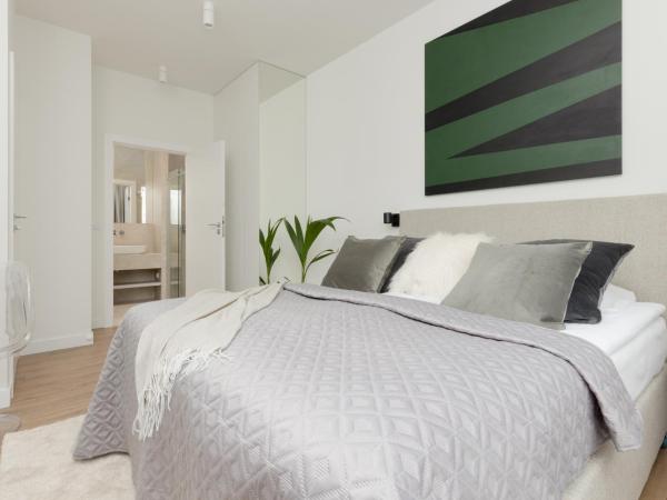 LUX Apartments Domaniewska with Sauna & Gym by Renters Prestige : photo 5 de la chambre appartement supérieur