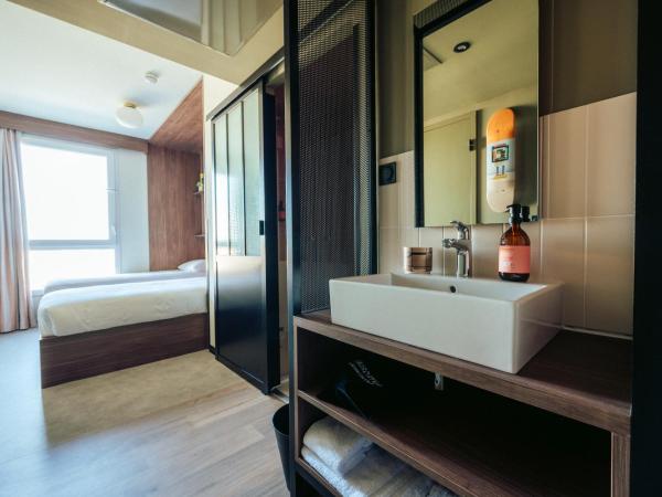 JOST Hotel Montpellier Centre St Roch : photo 1 de la chambre chambre lits jumeaux standard