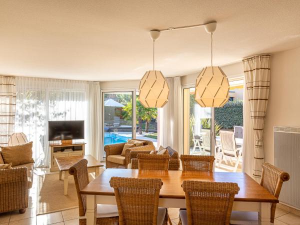 Oasis Les Jardins des Sables d'Olonne : photo 4 de la chambre villa 3 chambres avec piscine privée