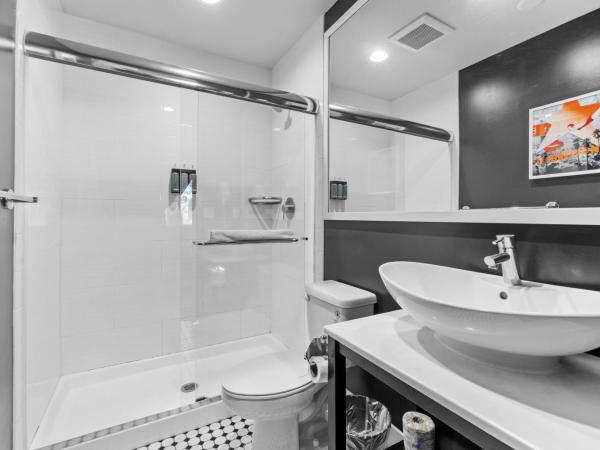 Hollywood Le Bon Hotel : photo 8 de la chambre chambre lit queen-size - non-fumeurs