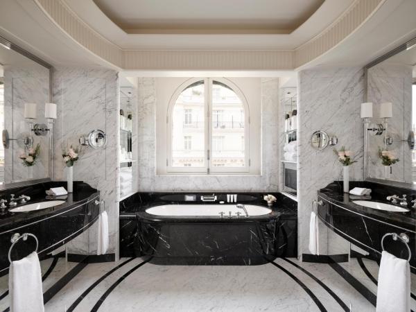 The Peninsula Paris : photo 5 de la chambre grande suite premier avec accès au spa et bon cadeau