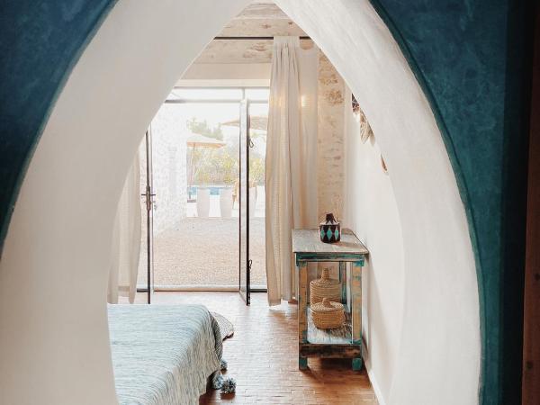 Maison Belhazar : photo 3 de la chambre chambre lit queen-size - vue sur piscine