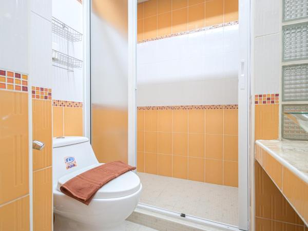 AC Habitat Bangkok : photo 8 de la chambre chambre double standard