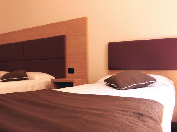 Hotel Esperanza : photo 4 de la chambre chambre quadruple