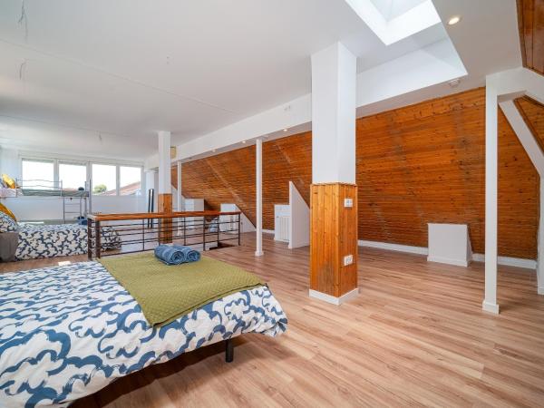 Casa Cafe Madrid (El plantio) Calle segundo anca 11 madrid 28023 : photo 3 de la chambre chambre familiale standard