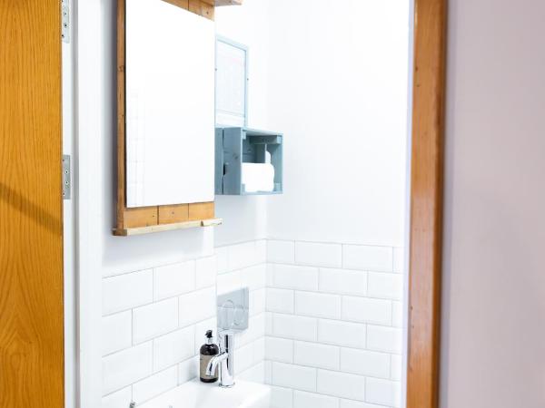 The Nest Boutique Hostel : photo 6 de la chambre chambre lits jumeaux