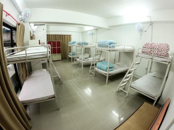 Happy Days Inn : photo 1 de la chambre lit superposé dans dortoir mixte