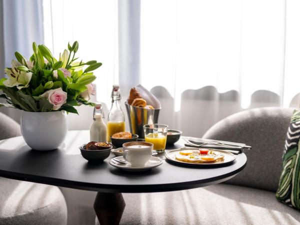 Le Louise Hotel Brussels - MGallery Collection : photo 10 de la chambre chambre lit king-size supérieure