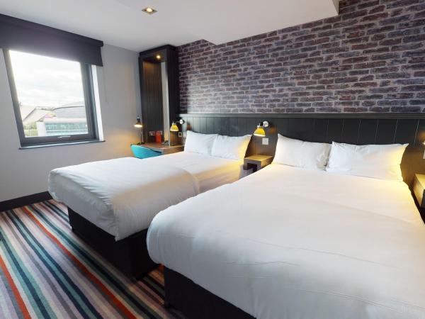 Village Hotel Glasgow : photo 1 de la chambre chambre lits jumeaux suprieure