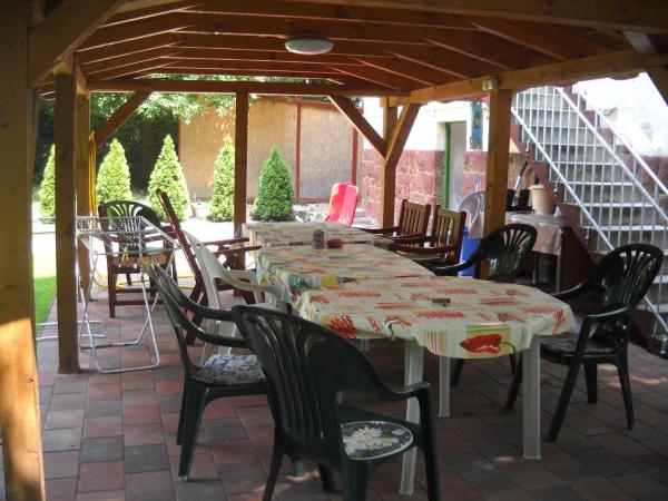 Villa Julia : photo 2 de la chambre chambre lits jumeaux standard avec salle de bains commune