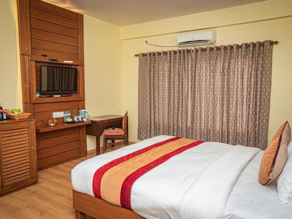 Hotel Crown Himalayas : photo 3 de la chambre chambre double deluxe