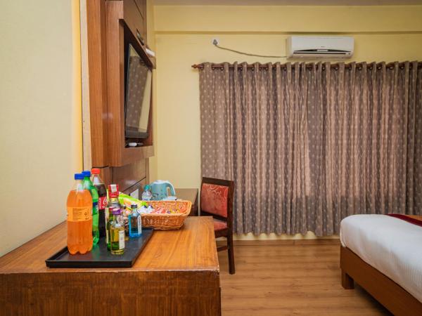 Hotel Crown Himalayas : photo 7 de la chambre chambre double deluxe