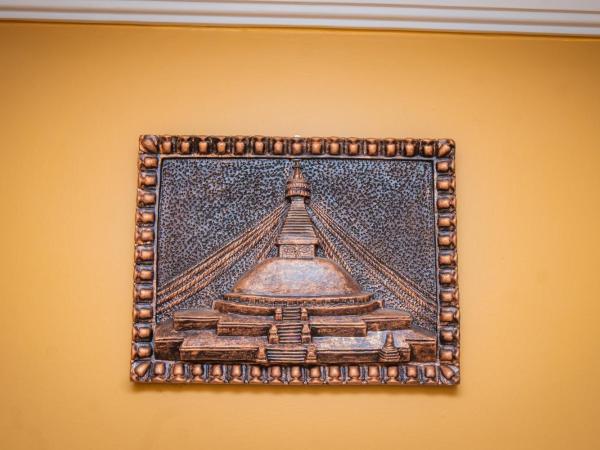 Hotel Crown Himalayas : photo 7 de la chambre suite lit queen-size deluxe