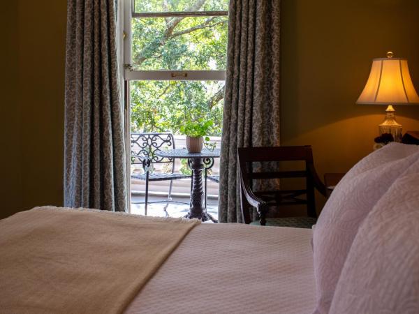 Kehoe House, Historic Inns of Savannah Collection : photo 4 de la chambre grand hébergement supérieur lit king-size avec balcon - johnny mercer