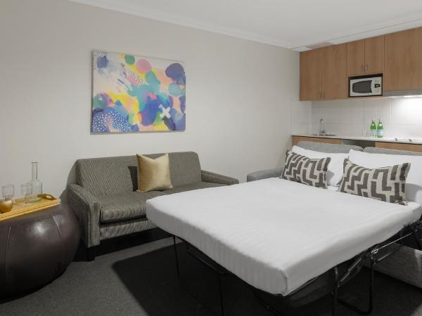 Oaks Perth Hotel : photo 4 de la chambre deluxe studio - no housekeeping