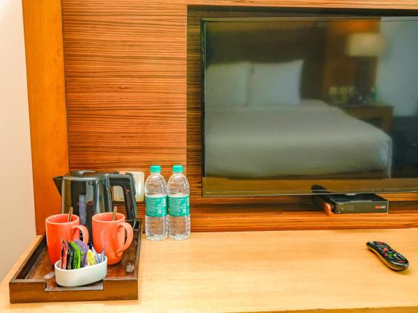 Courtyard by Marriott Gurugram Downtown : photo 1 de la chambre premier king room – 2 pieces pressing, 15% discount on food and beverages, early check-in, wi-fi
