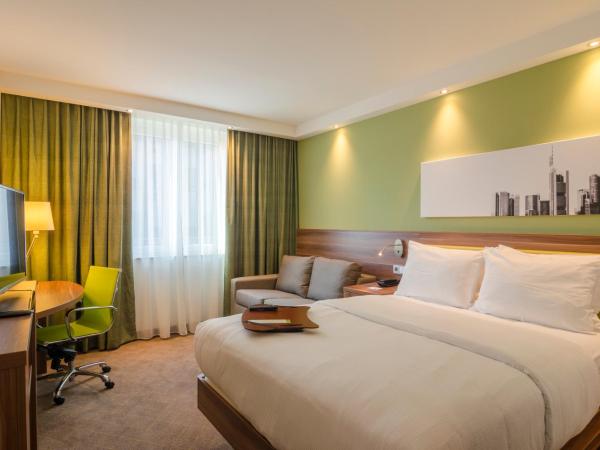 Hampton By Hilton Hamburg City Centre : photo 4 de la chambre chambre lit queen-size 