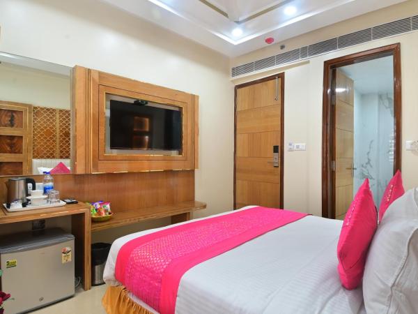 Hotel Gold Palace - 03 Mins Walk From New Delhi Railway Station : photo 5 de la chambre chambre deluxe