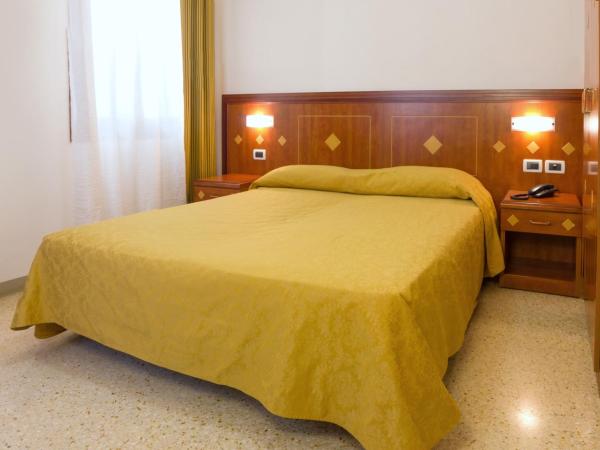 Hotel Adriatico : photo 5 de la chambre chambres communicantes