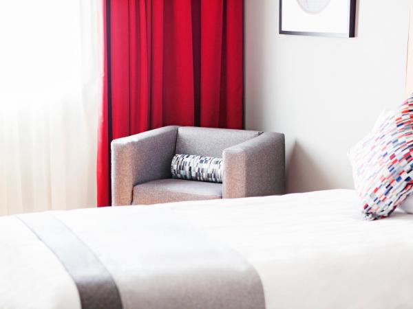 Ramada by Wyndham Belfast : photo 4 de la chambre chambre lits jumeaux