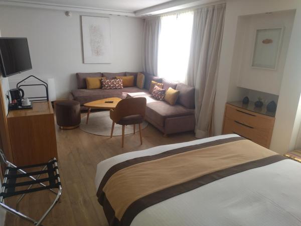 Le Pietri Urban Hotel : photo 6 de la chambre suite familiale