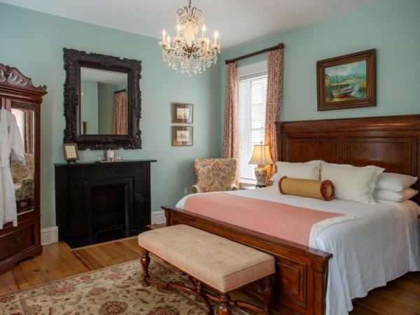 Kehoe House, Historic Inns of Savannah Collection : photo 1 de la chambre hébergement lit king-size supérieur - tybee island