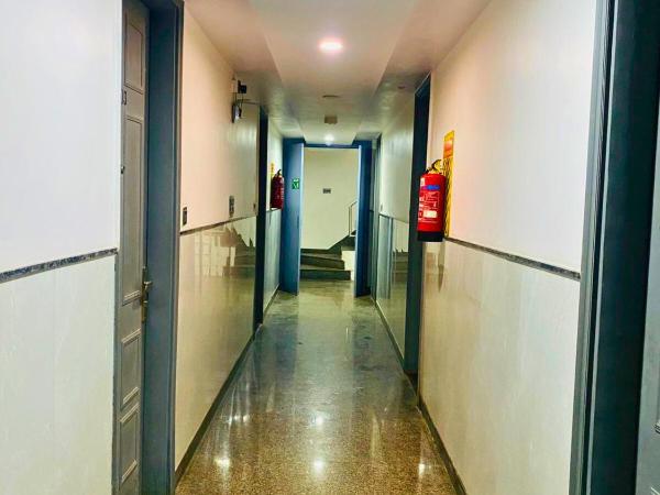 Qotel Hotel Rama Rohini Sector-24 Couple Friendly : photo 6 de la chambre chambre double standard