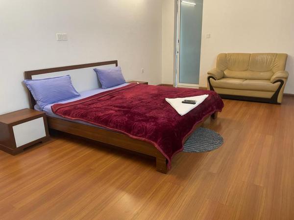 ROYAL NEST PREMIUM (A.S) : photo 4 de la chambre chambre lit king-size avec baignoire spa