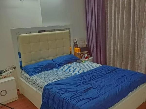 Royal Nest 3BHK Suites : photo 2 de la chambre chambre triple avec balcon