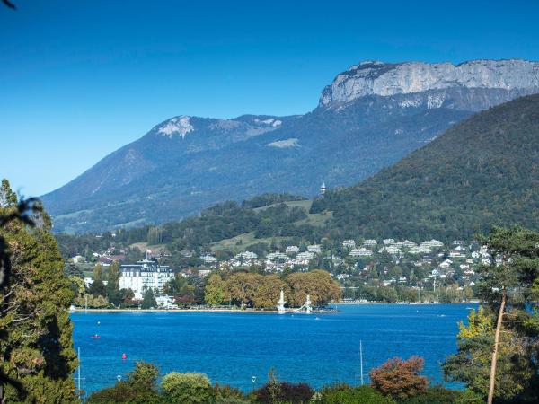 Le Pélican : photo 6 de la chambre mezzanine - vue sur lac