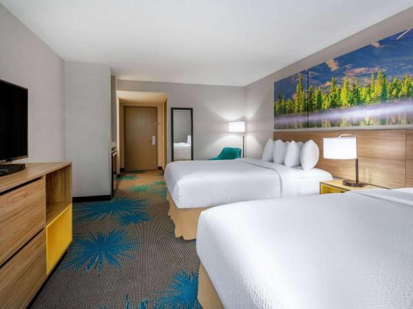 Days Inn & Suites by Wyndham Denver International Airport : photo 3 de la chambre chambre 2 lits queen-size - non-fumeurs