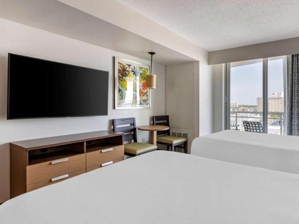 Hilton Vacation Club Oceanaire Virginia Beach : photo 2 de la chambre studio avec vue partielle sur la mer