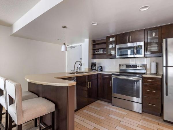 Hilton Vacation Club Oceanaire Virginia Beach : photo 5 de la chambre suite king 1 chambre avec vue partielle sur l'océan