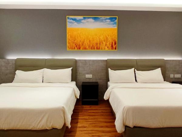 MILAN HOTEL : photo 1 de la chambre chambre familiale deluxe