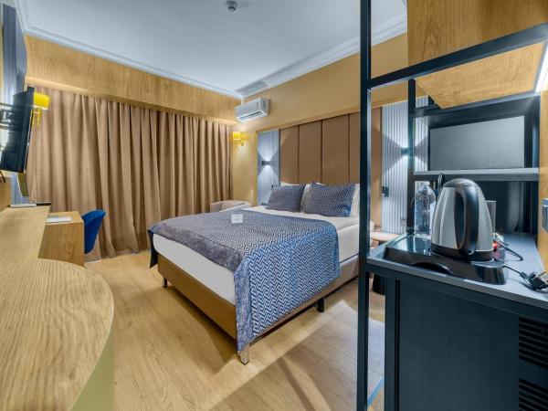 Numa Port Hotel : photo 6 de la chambre chambre double - vue sur terres