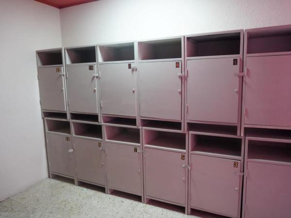 HOSTAL CHOCOLATE CALENDA : photo 2 de la chambre lit superposé dans dortoir mixte