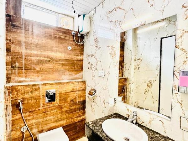 Hotel Lake View Airport zone : photo 8 de la chambre chambre double standard