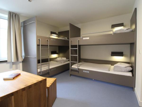 CVJM Jugendhotel München : photo 3 de la chambre lit dans dortoir pour femmes de 4 lits