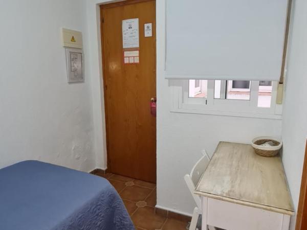 Hostal Canalejas : photo 4 de la chambre chambre simple