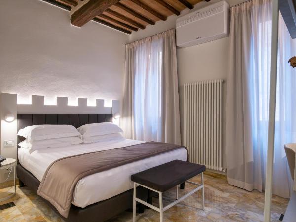 Torre del Fuggisole : photo 5 de la chambre chambre double ou lits jumeaux supérieure