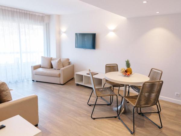 Résidence Châteauneuf : photo 8 de la chambre appartement standard 1 chambre avec balcon