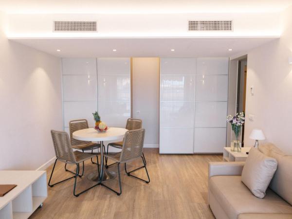 Résidence Châteauneuf : photo 2 de la chambre appartement standard 1 chambre avec balcon