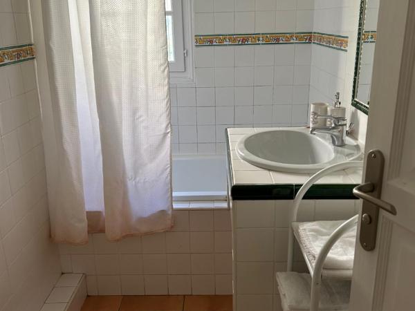 Mas de la Tour Carbonnière : photo 5 de la chambre appartement deluxe